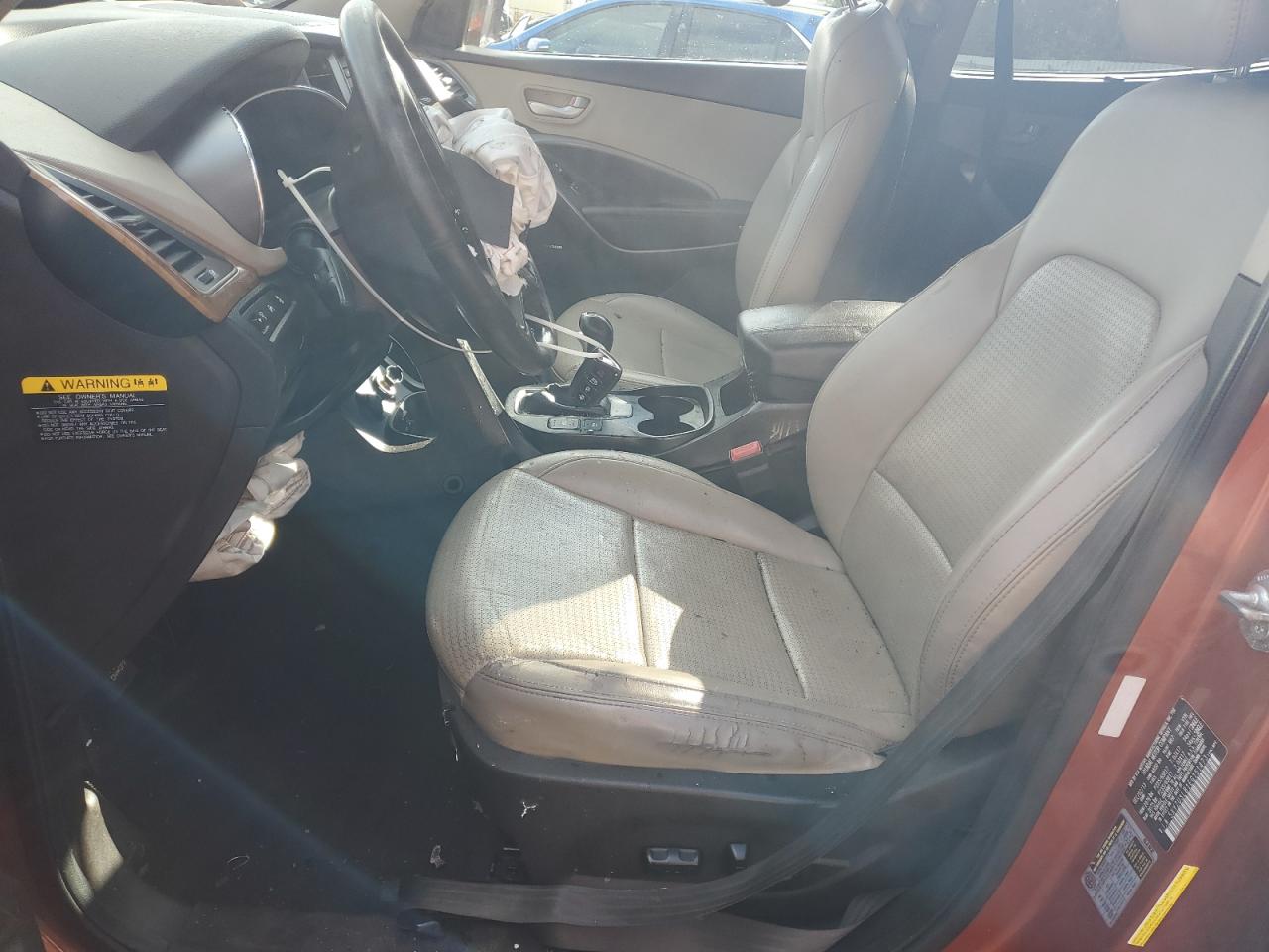 2014 Hyundai Santa Fe - Image 7