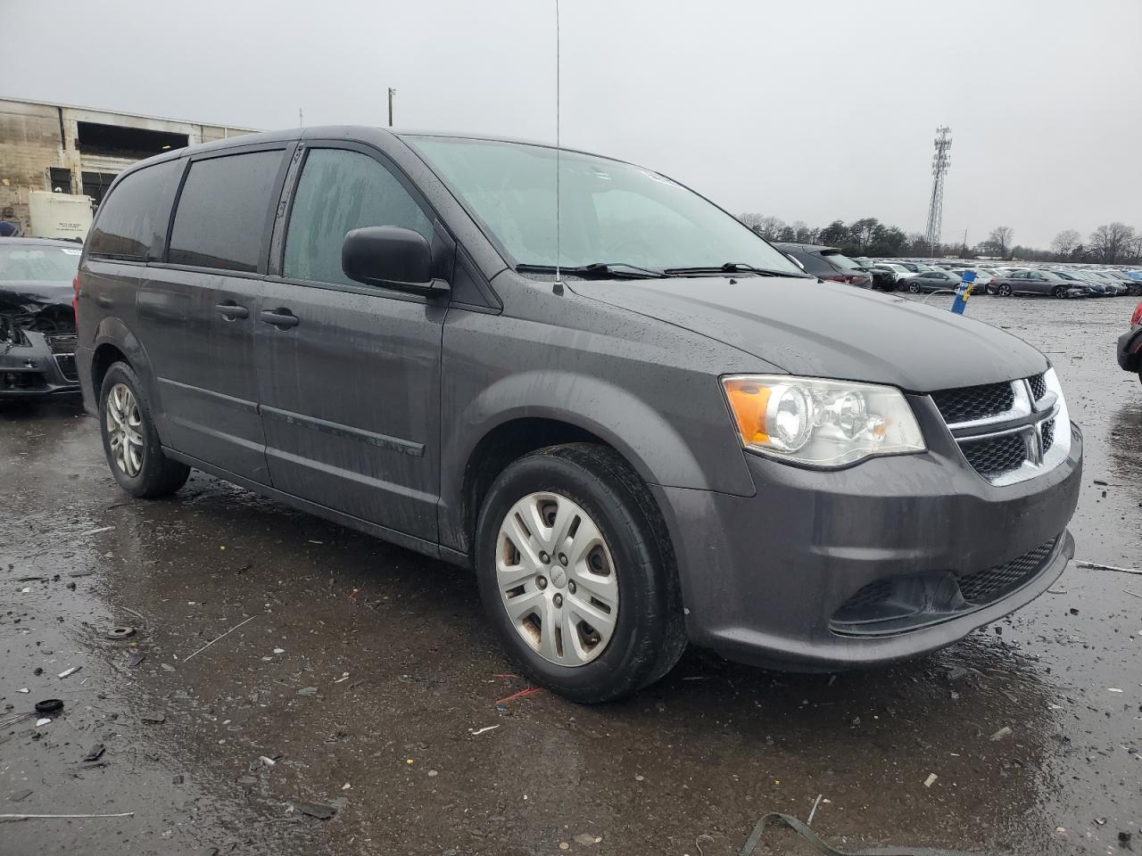 2016 Dodge Caravan - Image 4