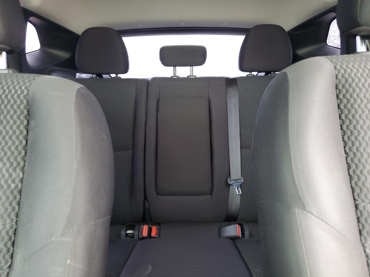 2017 Nissan Rogue - Image 10