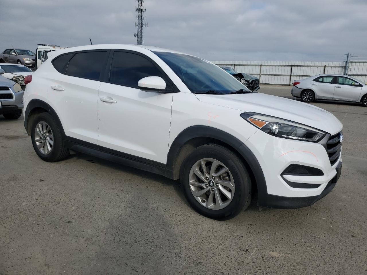 2016 Hyundai Tucson - Image 4