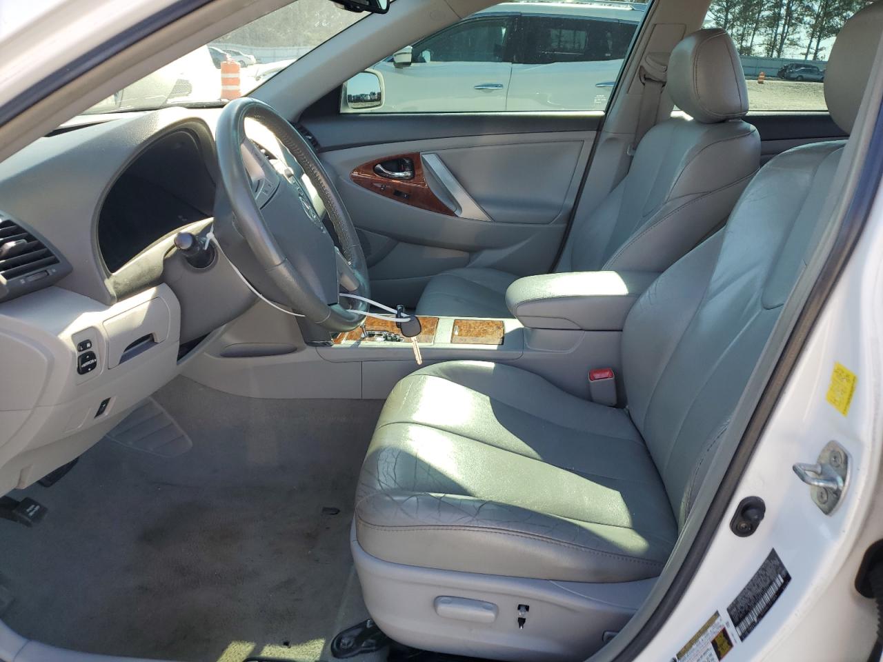 2011 Toyota Camry - Image 7