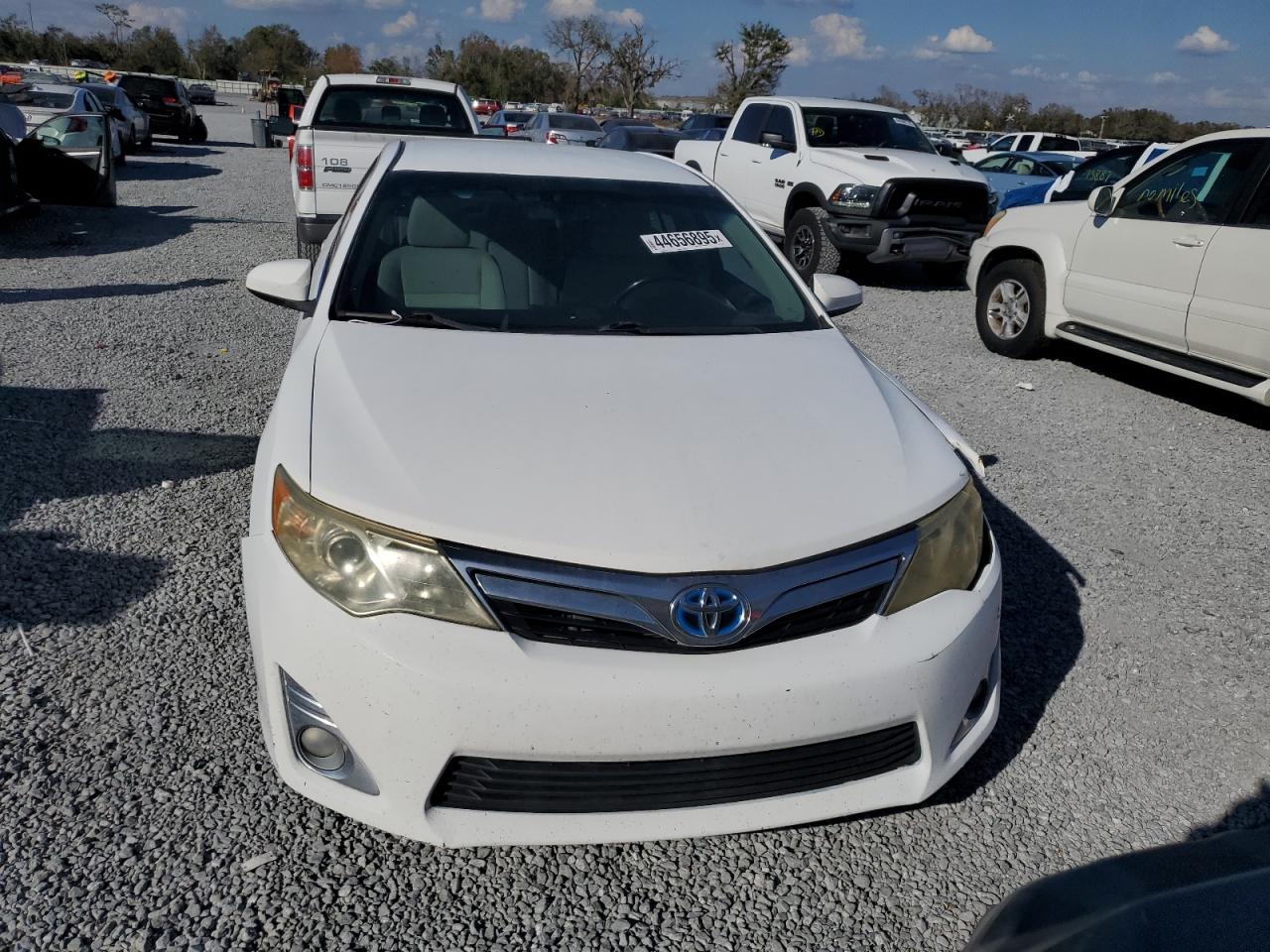 2012 Toyota Camry - Image 5