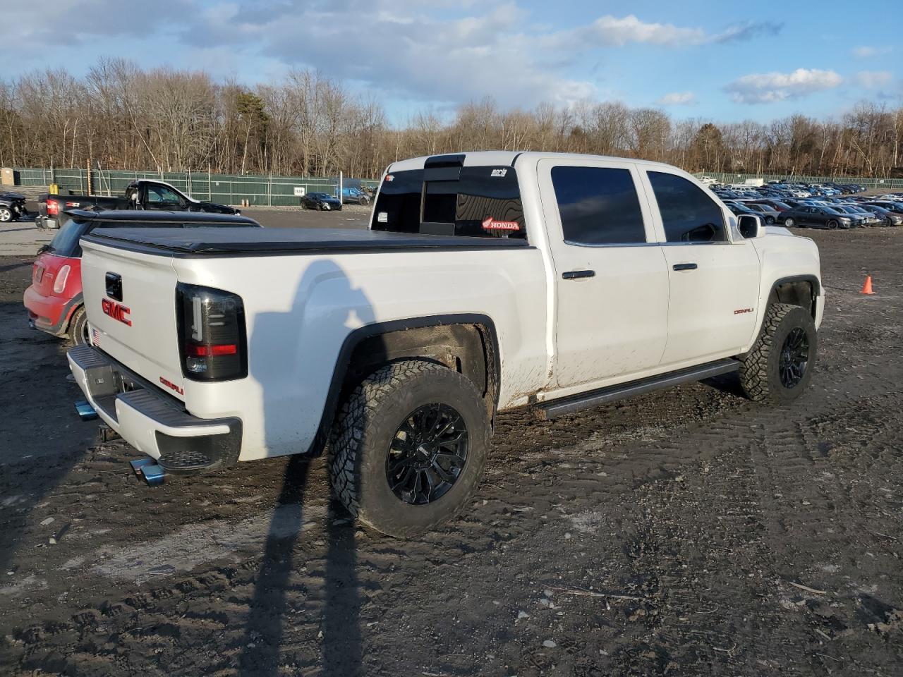 2017 GMC Sierra - Image 3