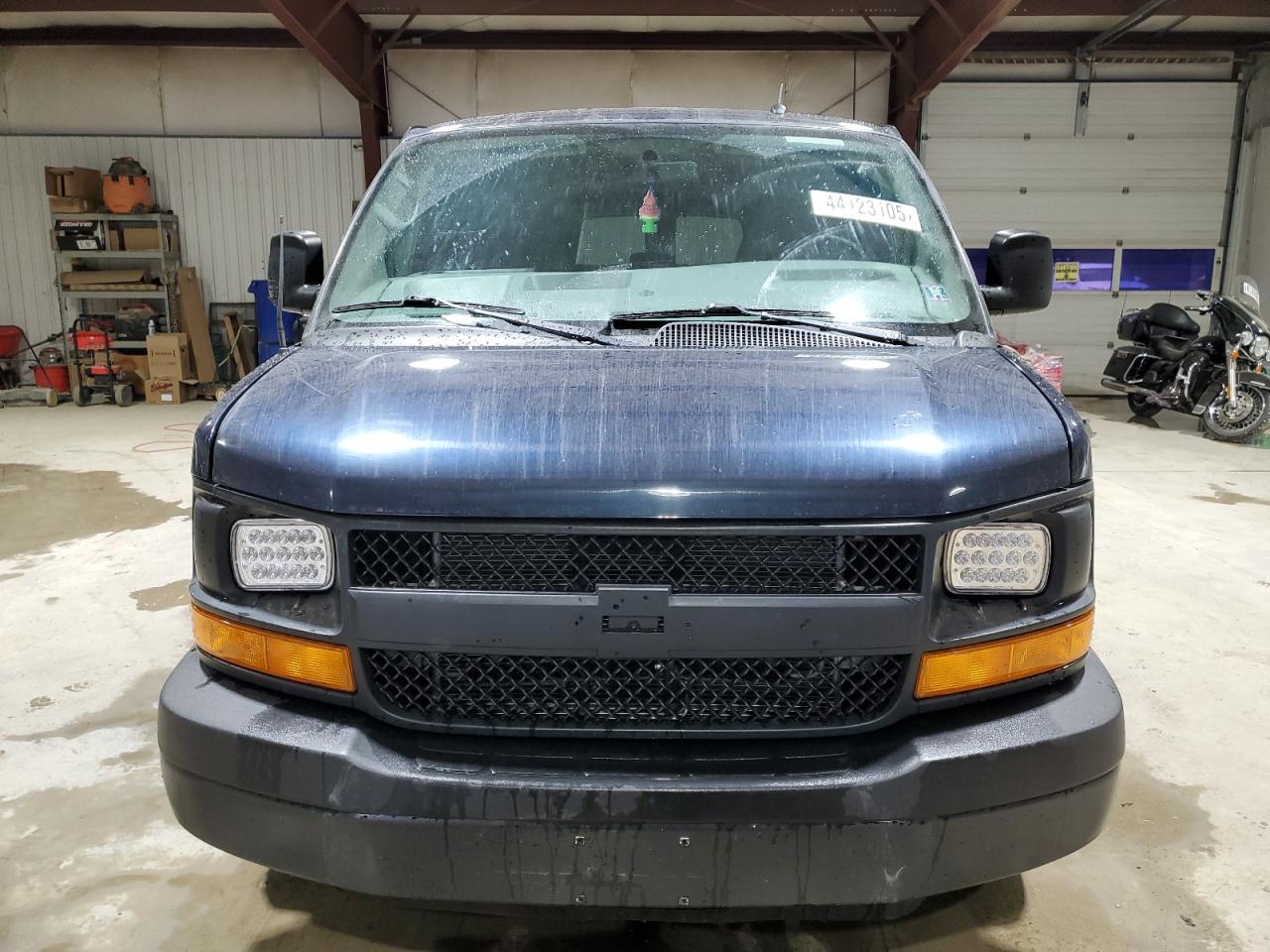 2014 Chevrolet Express - Image 5