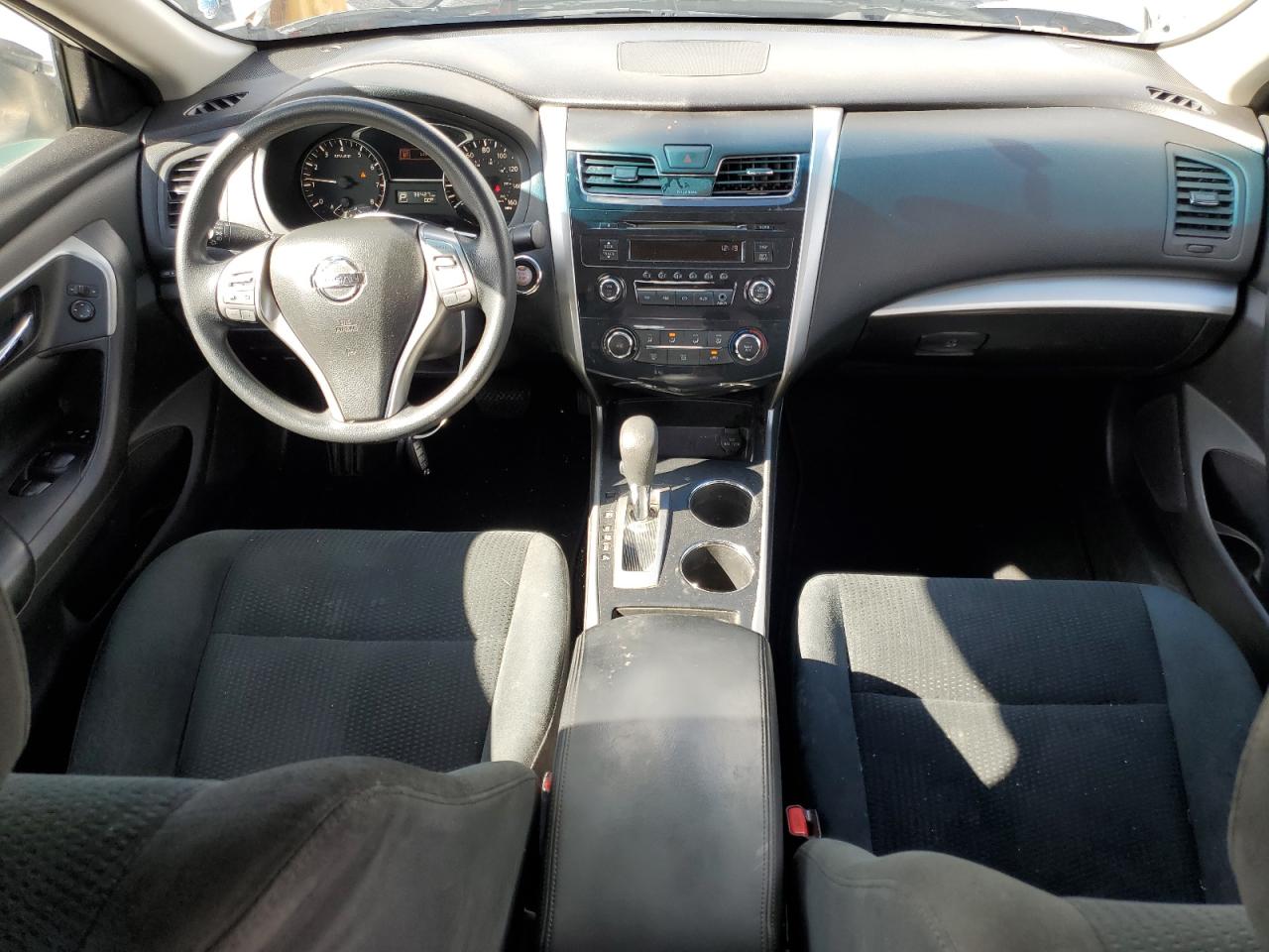 2015 Nissan Altima - Image 8