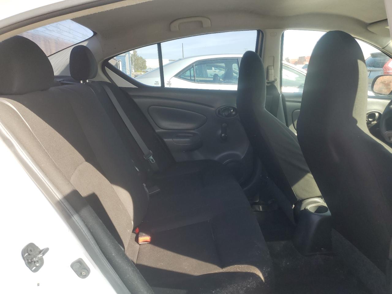 2015 Nissan Versa - Image 10