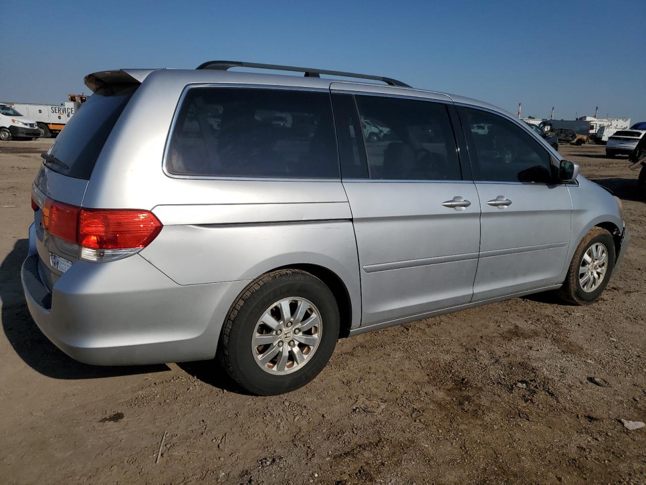 2010 Honda Odyssey - Image 3