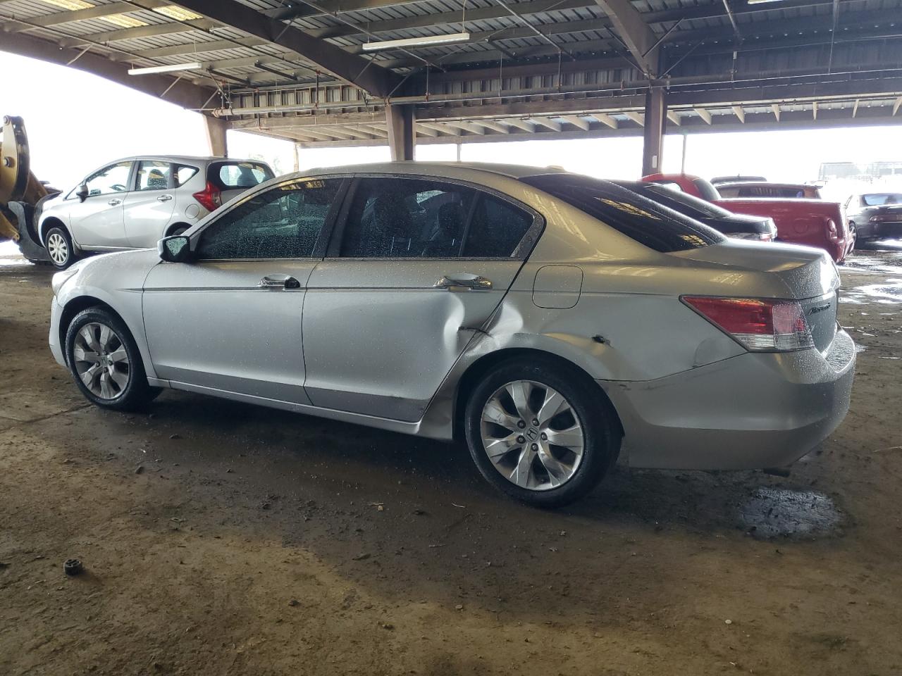 2009 Honda Accord - Image 2