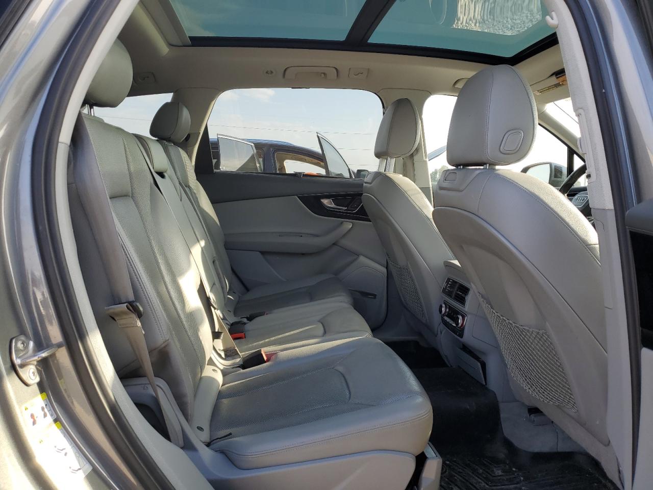 2017 Audi Q7 - Image 11
