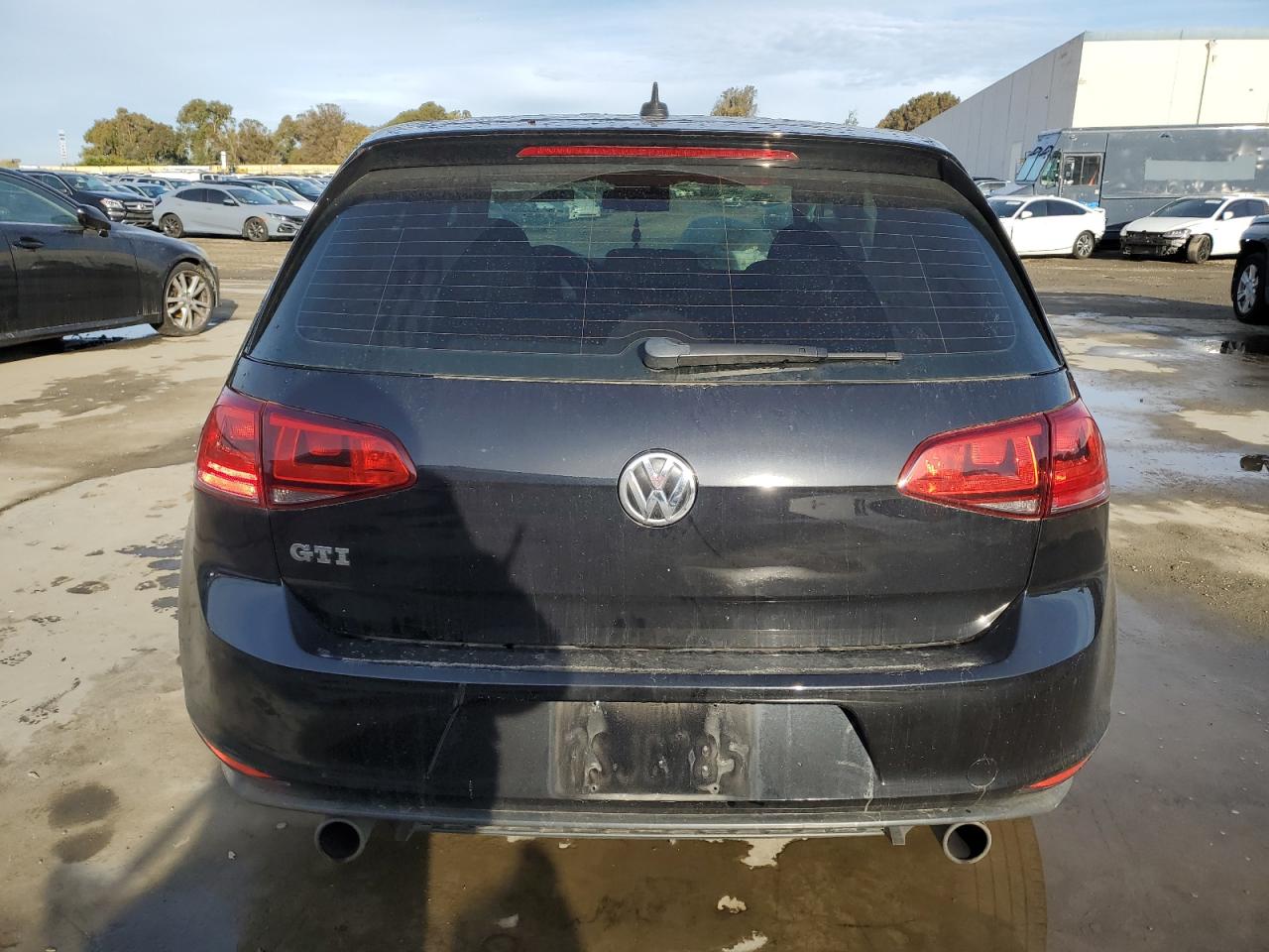 2016 Volkswagen GTI - Image 6