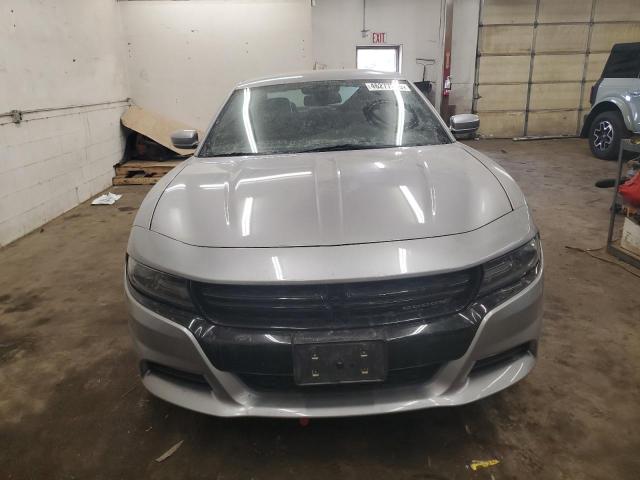 Sedans DODGE CHARGER 2016 Srebrny