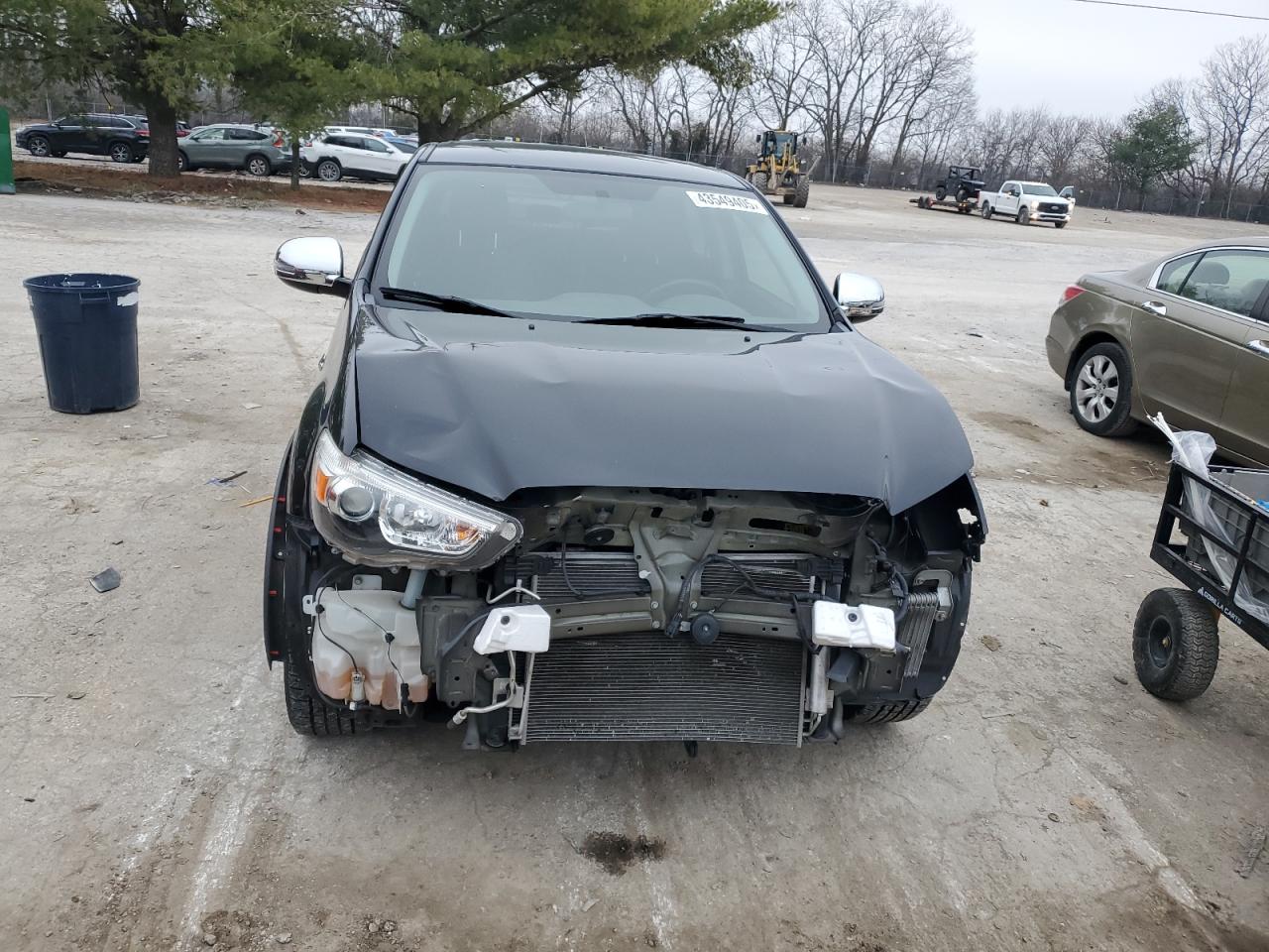 2017 Mitsubishi Outlander - Image 5