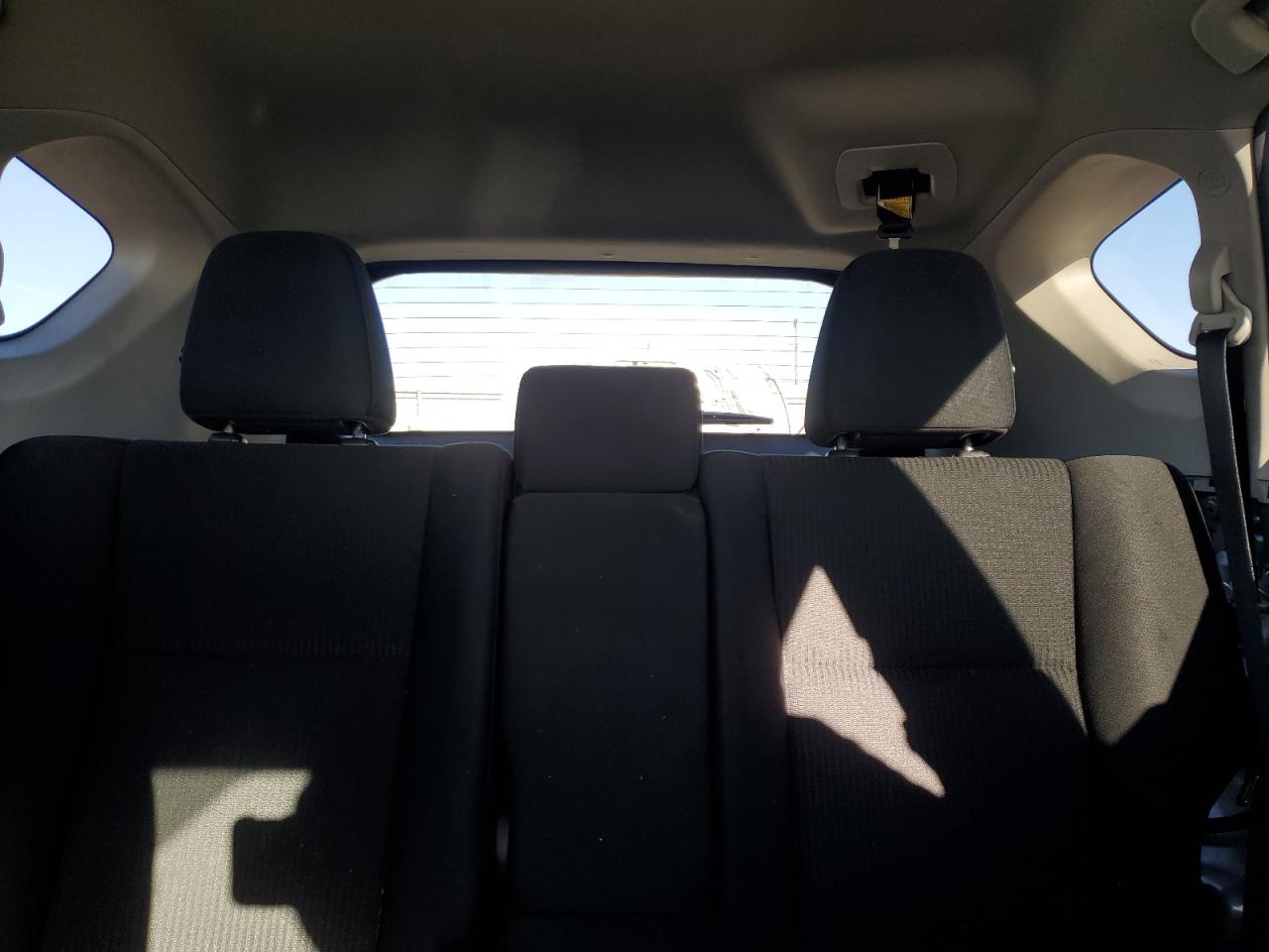 2017 Toyota RAV 4 - Image 10