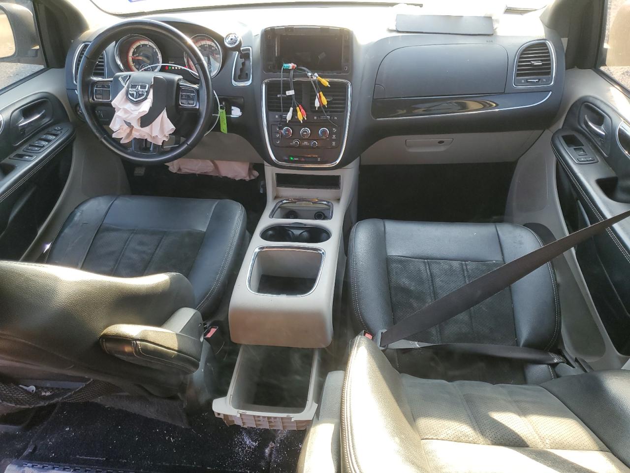 2017 Dodge Caravan - Image 8