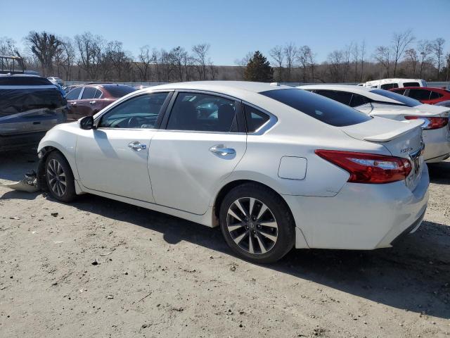 Sedans NISSAN ALTIMA 2016 Biały