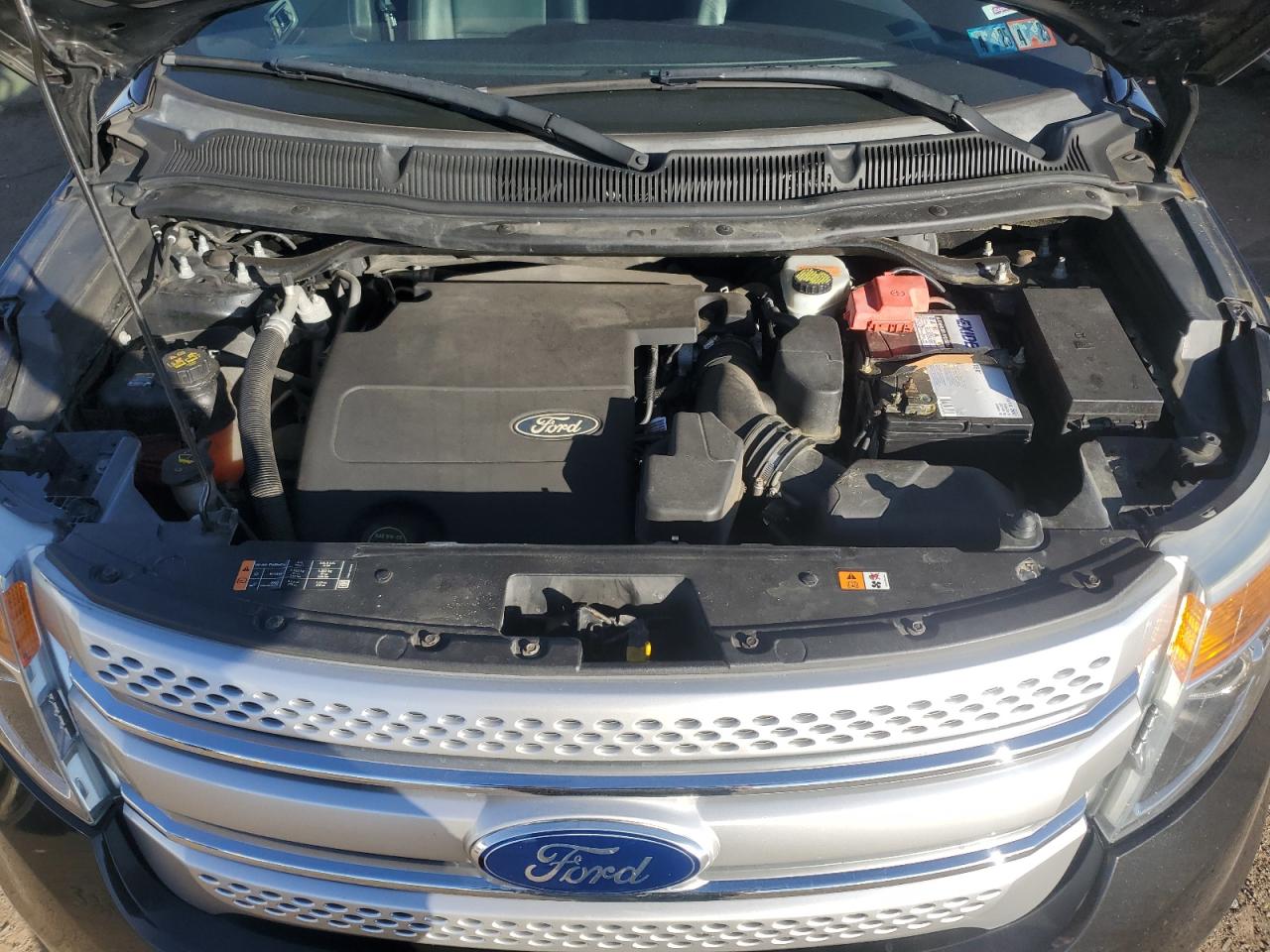 2015 Ford Explorer - Image 12