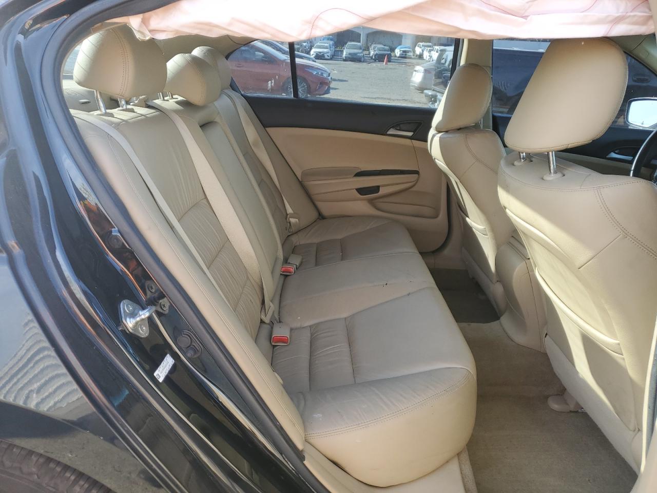 2012 Honda Accord - Image 10