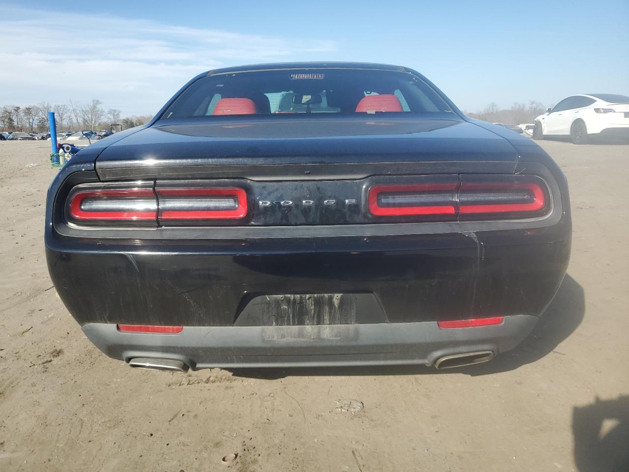 2016 Dodge Challenger - Image 6