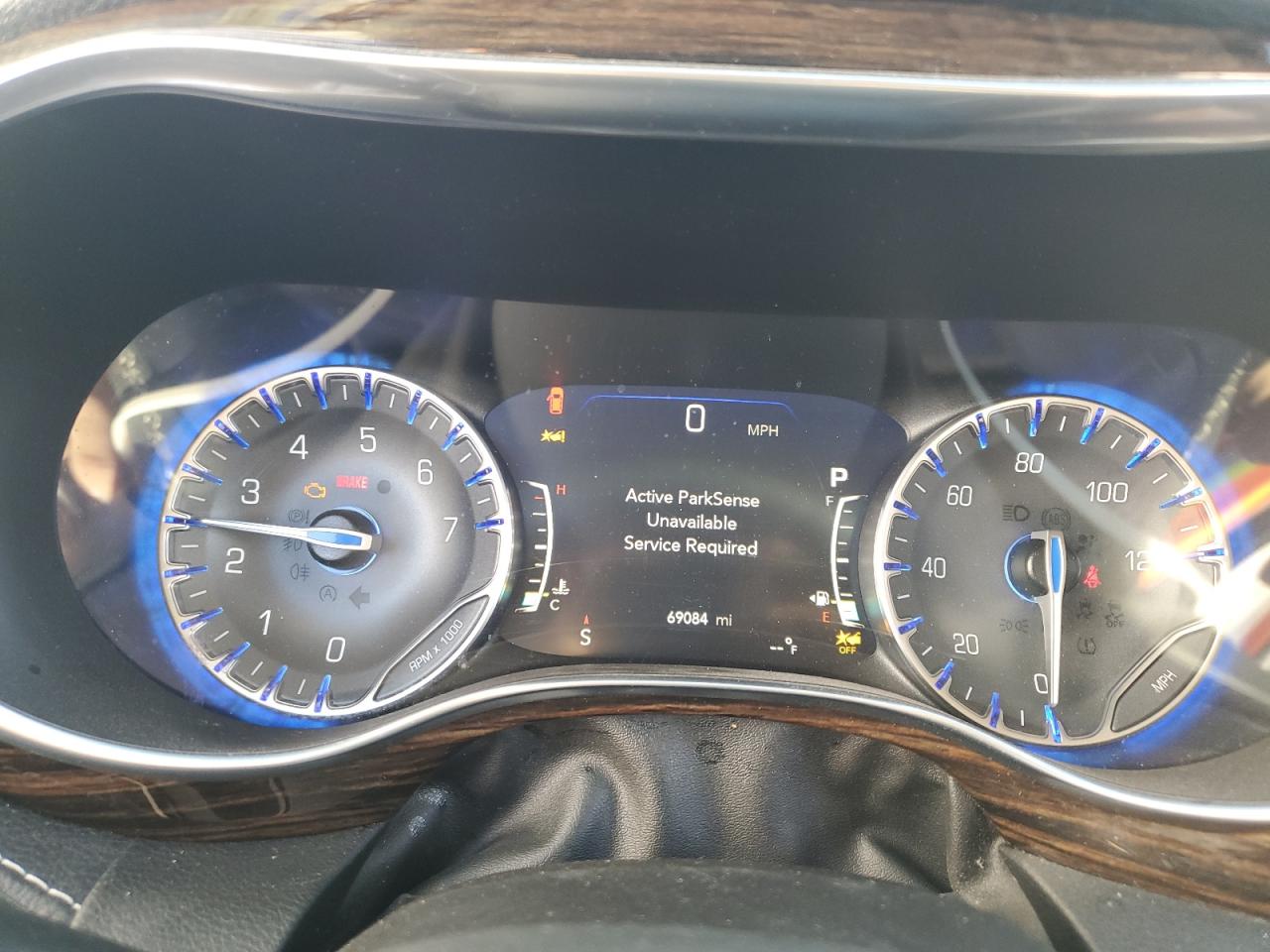 2022 Chrysler Pacifica - Image 9