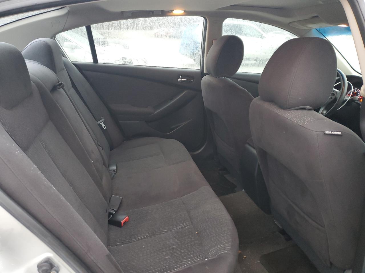 2010 Nissan Altima - Image 10