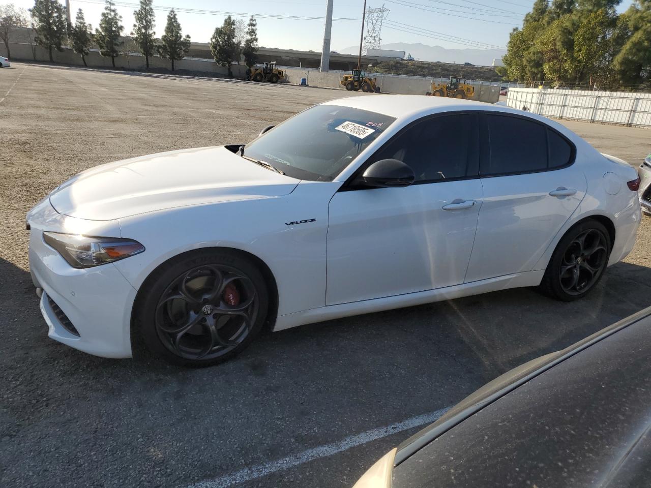 2020 Alfa Romeo Giulia - Image 1