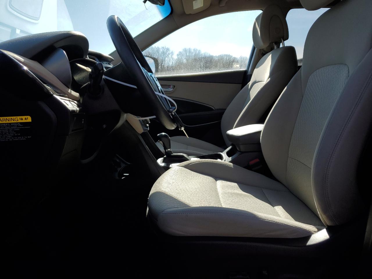 2017 Hyundai Santa Fe - Image 7
