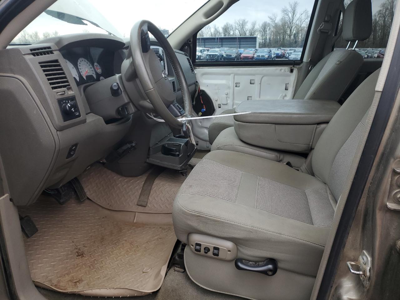 2007 Dodge RAM - Image 7