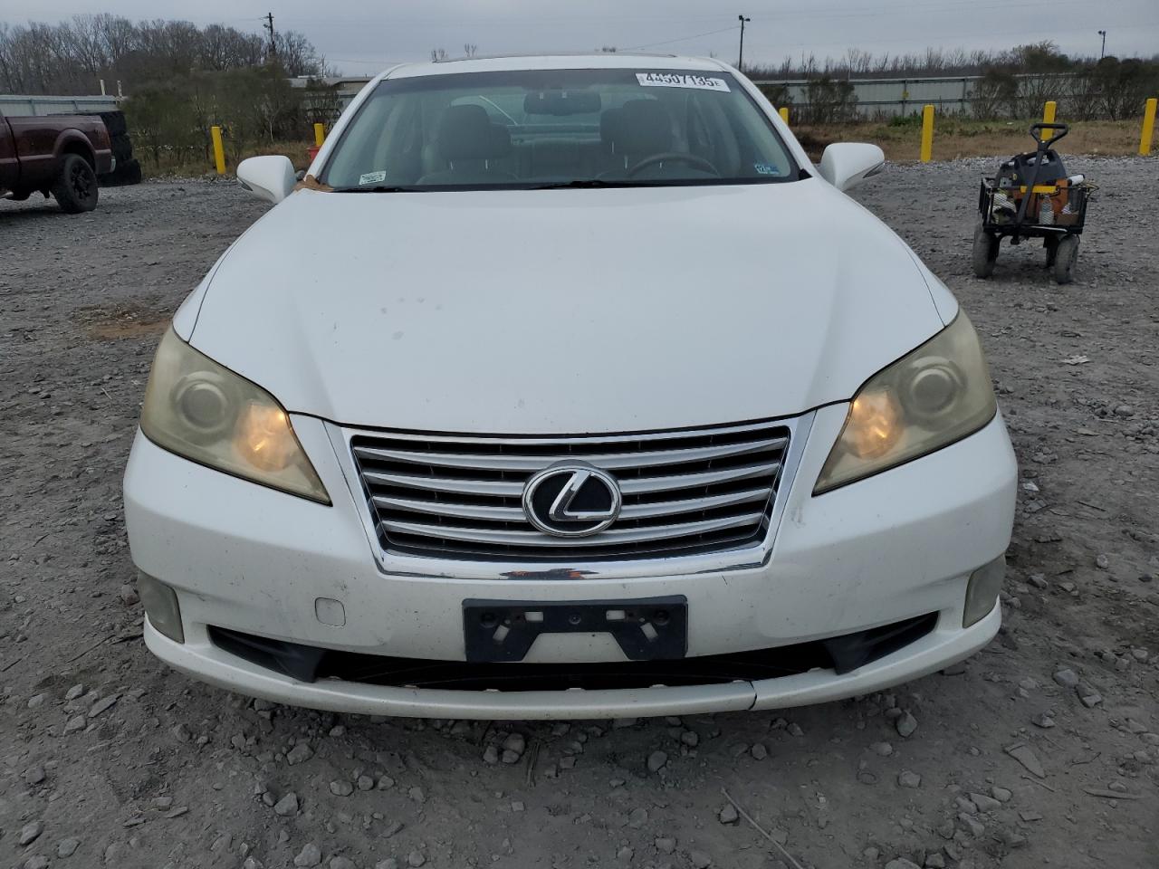 2010 Lexus ES - Image 5