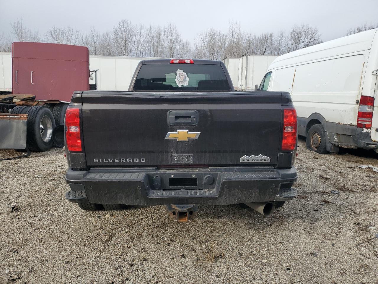 2018 Chevrolet Silverado - Image 6