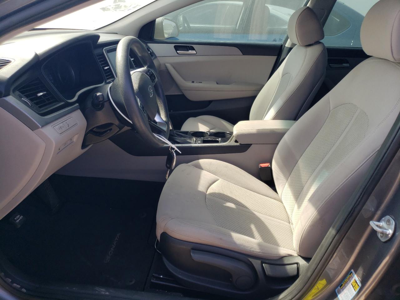 2018 Hyundai Sonata - Image 7