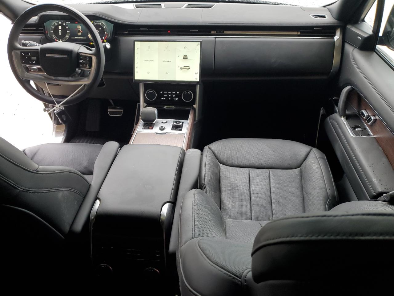 2023 Land Rover Range Rover - Image 8