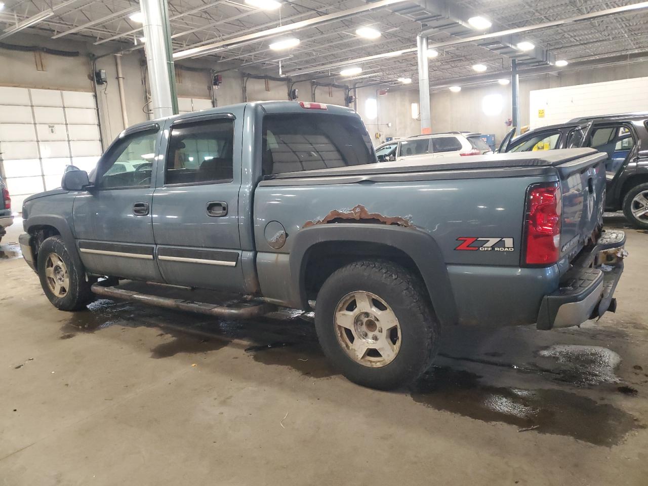 2006 Chevrolet Silverado - Image 2