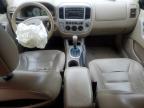 2005 Ford Escape Limited продається в Louisville, KY - Front End