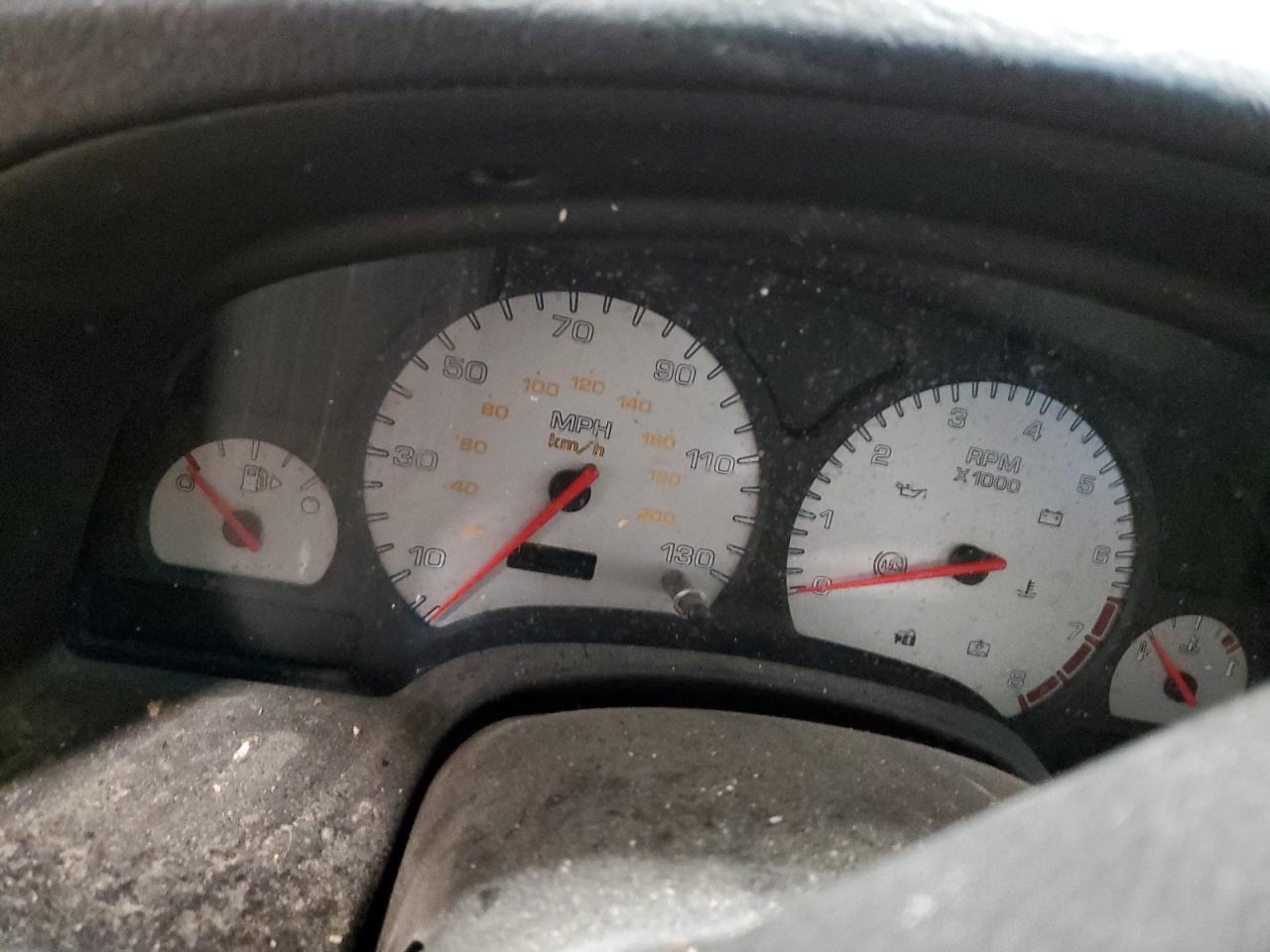 2005 Saturn LW - Image 9