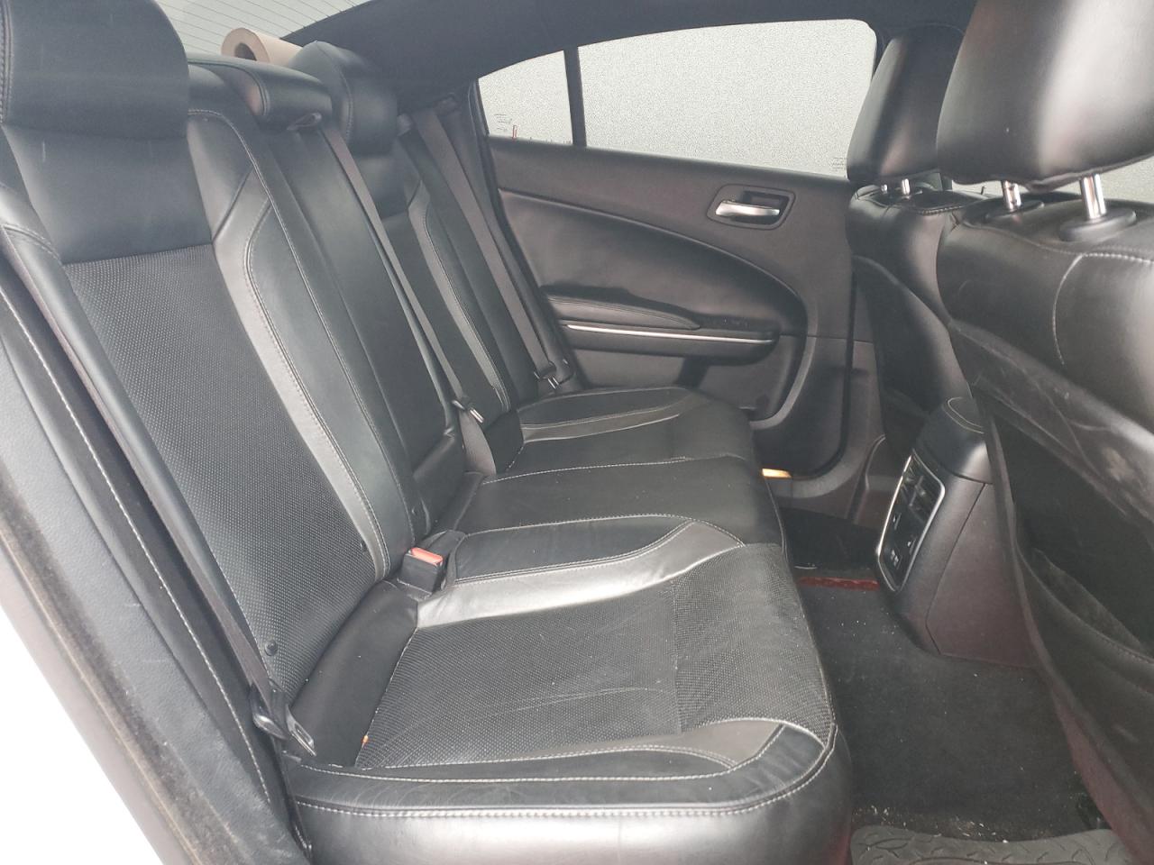 2020 Dodge Charger - Image 10