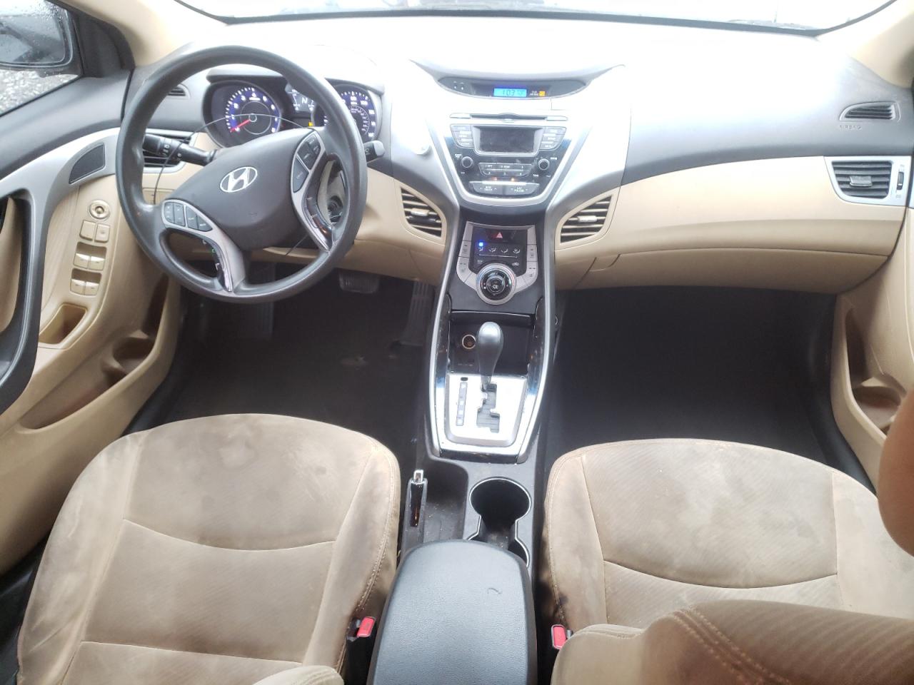 2013 Hyundai Elantra - Image 8