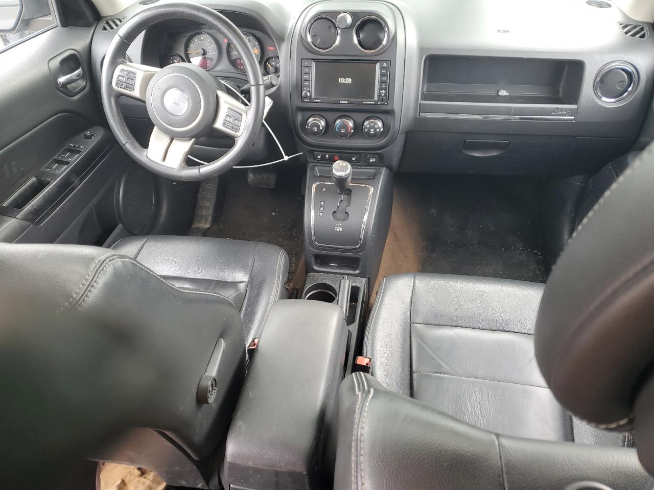 2015 Jeep Liberty (Patriot) - Image 8