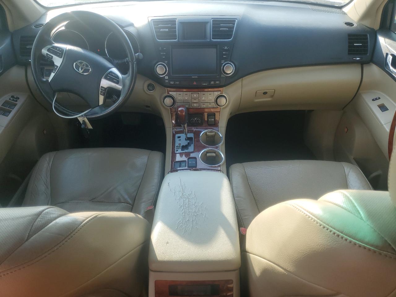 2011 Toyota Highlander - Image 8