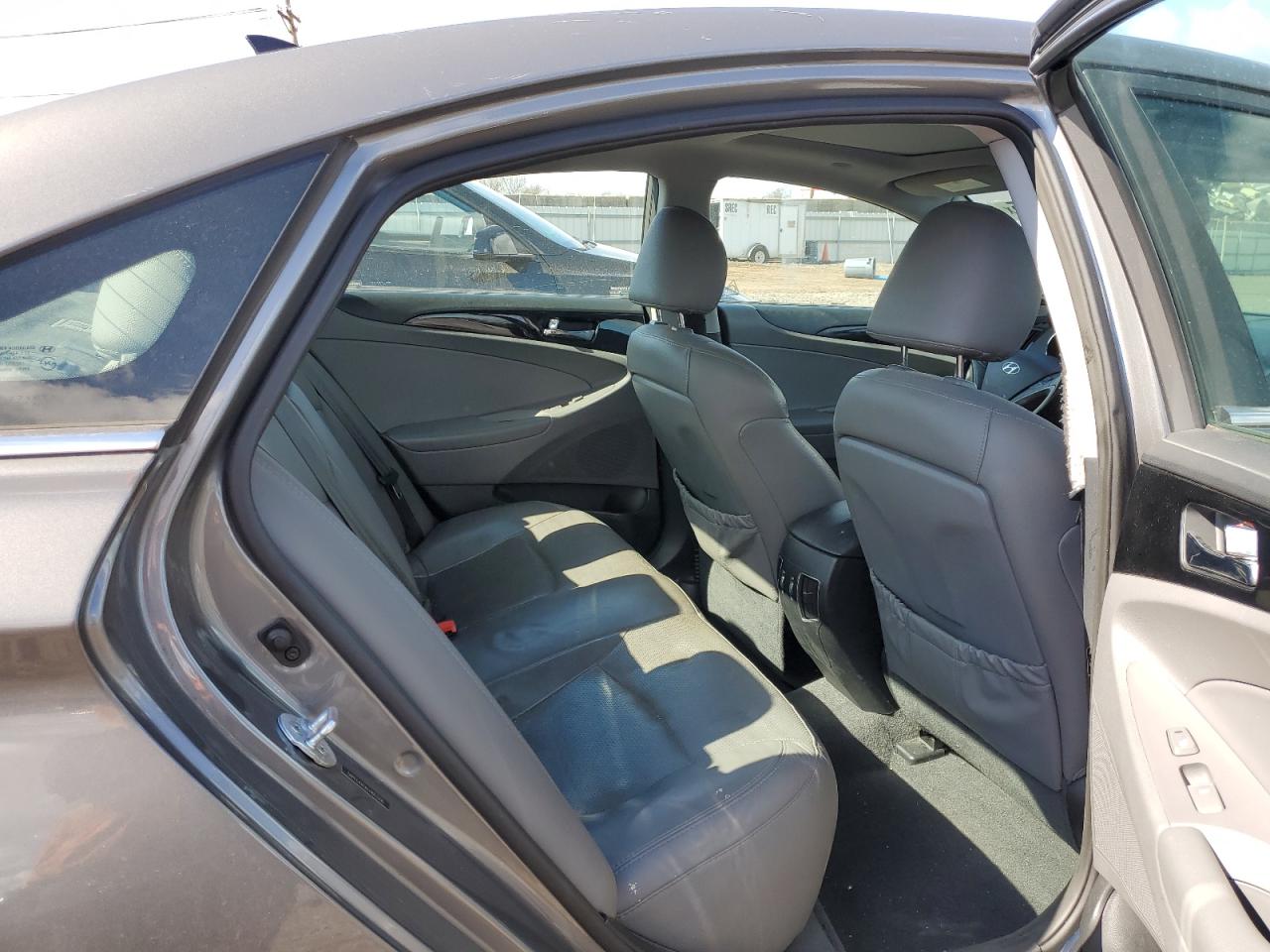 2014 Hyundai Sonata - Image 10
