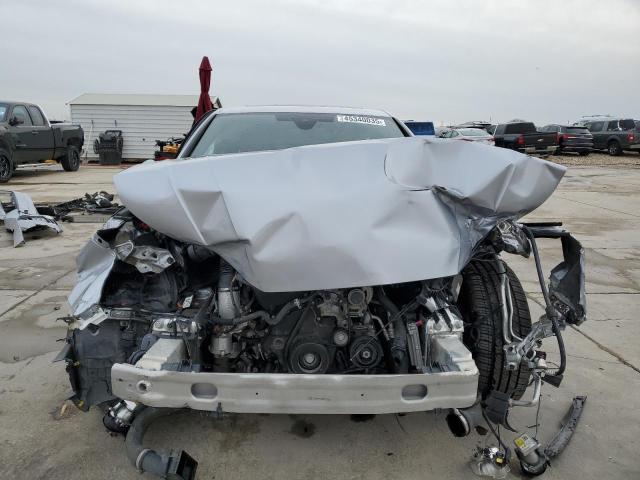  AUDI A4 2017 Серебристый