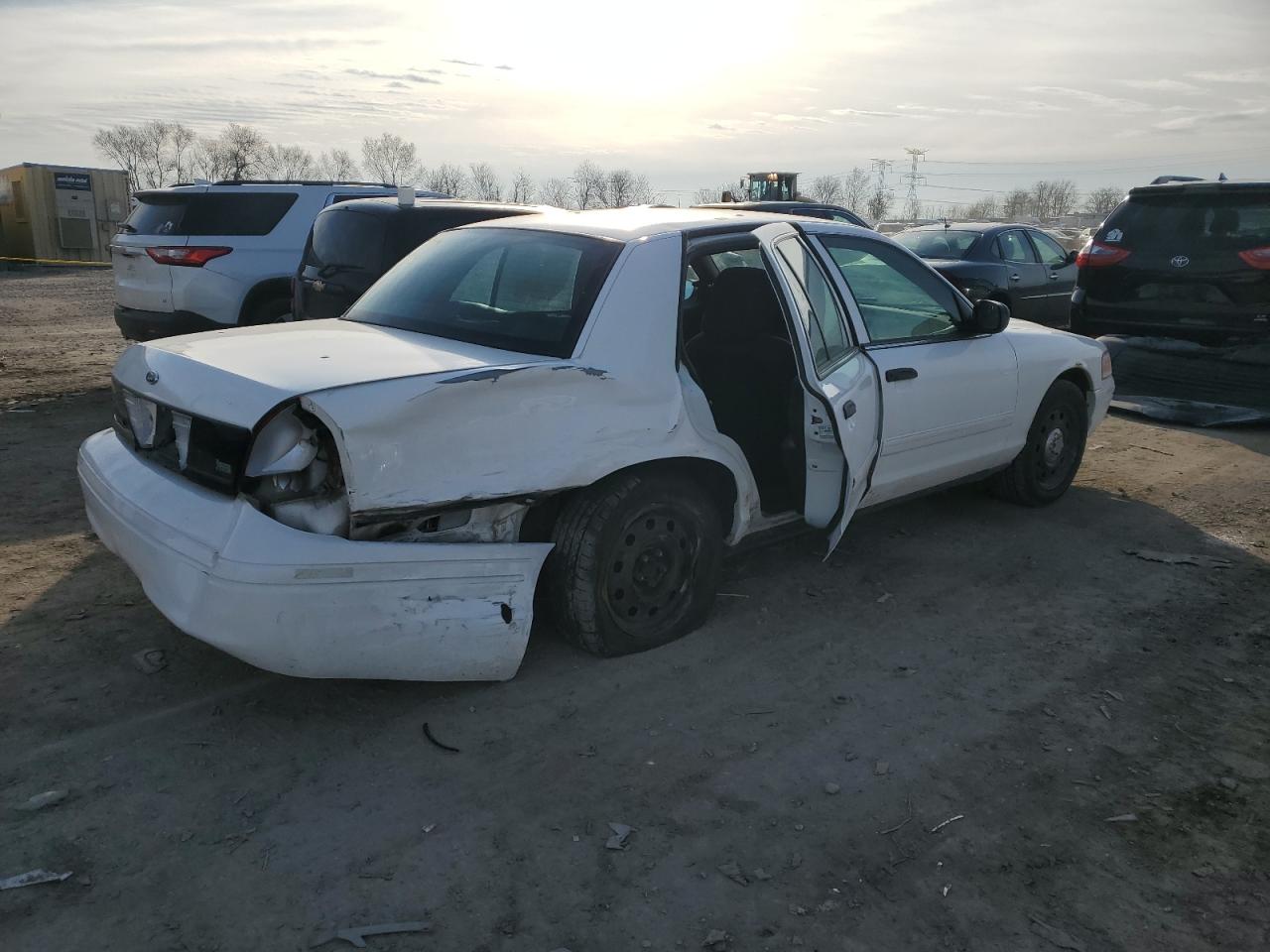 2011 Ford Crown Victoria - Image 3
