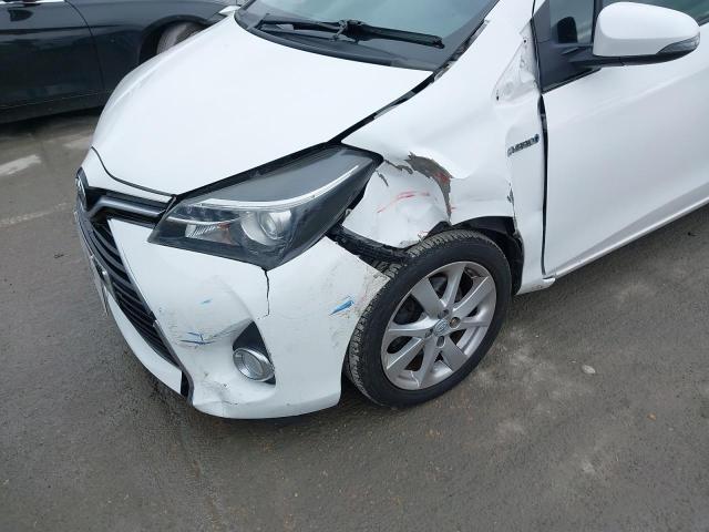 2015 TOYOTA YARIS HYBR