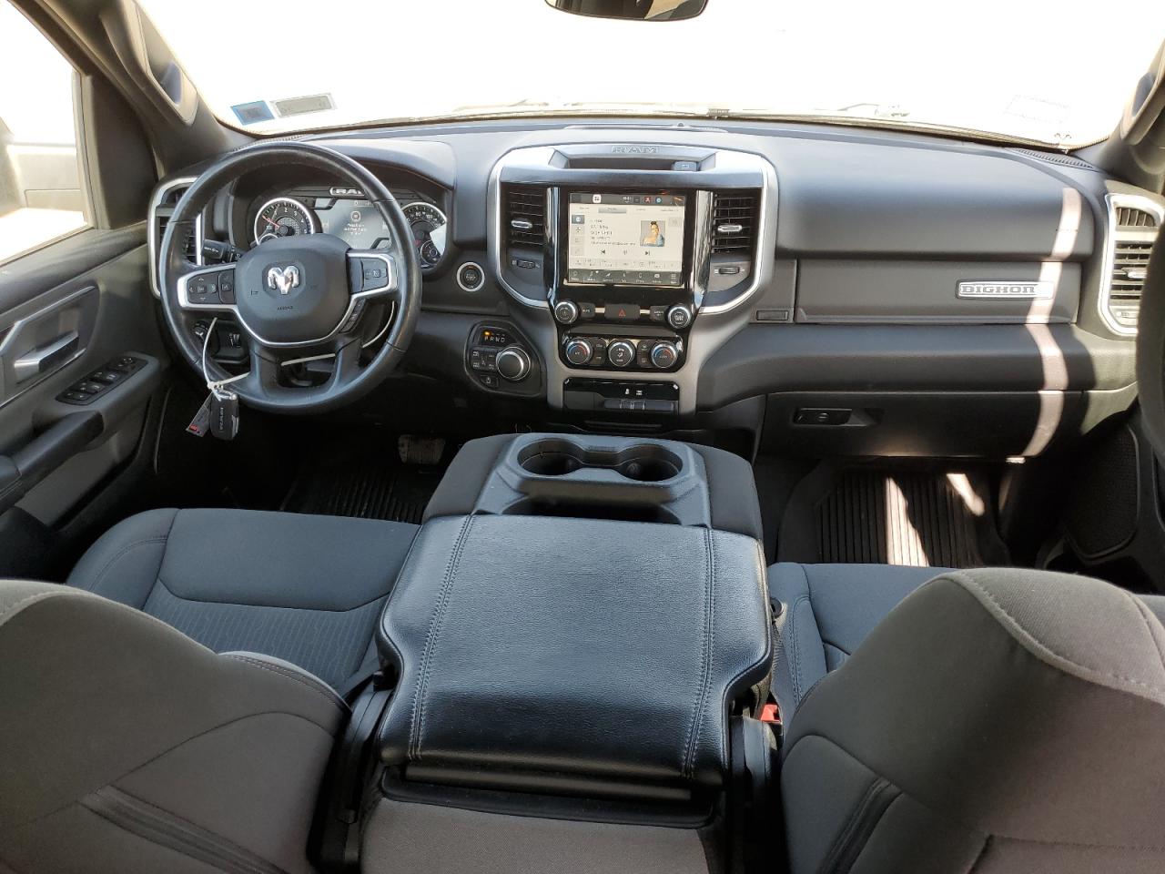 2022 RAM 1500 - Image 8