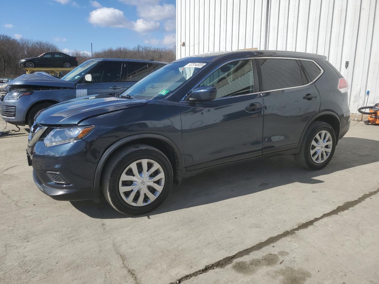 2016 Nissan Rogue - Image 1