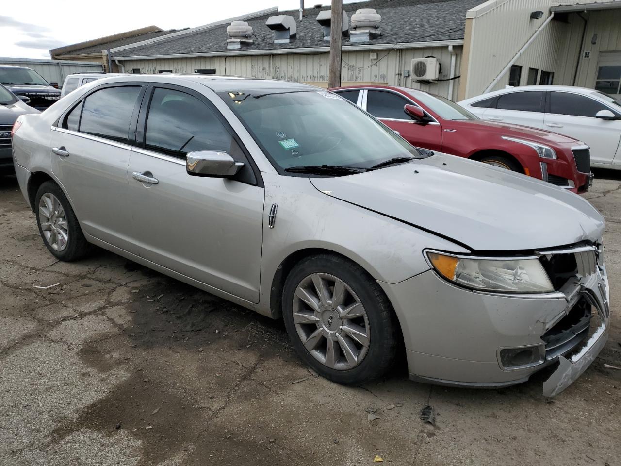 2010 Lincoln MKZ - Image 4