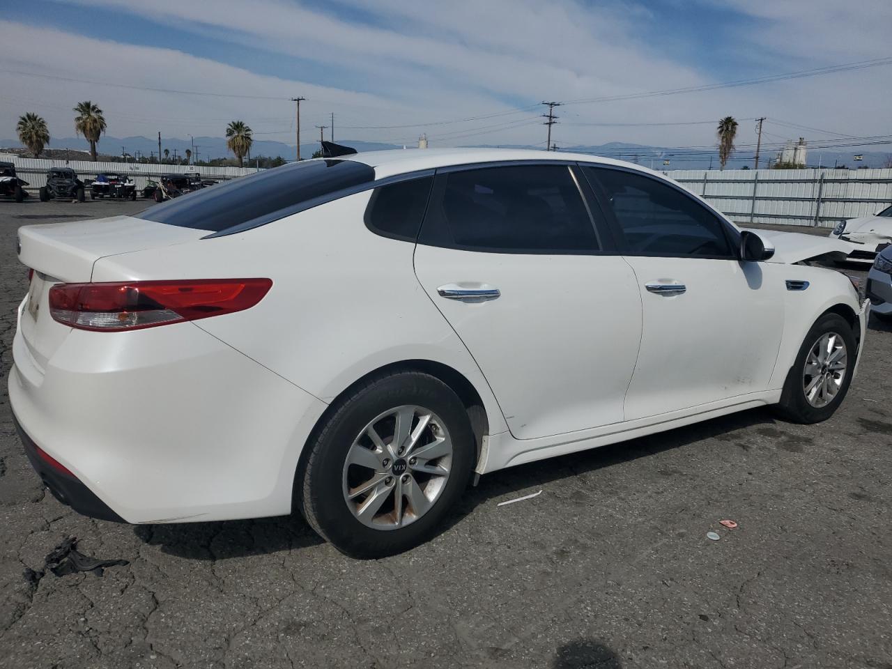 2016 Kia Optima - Image 3