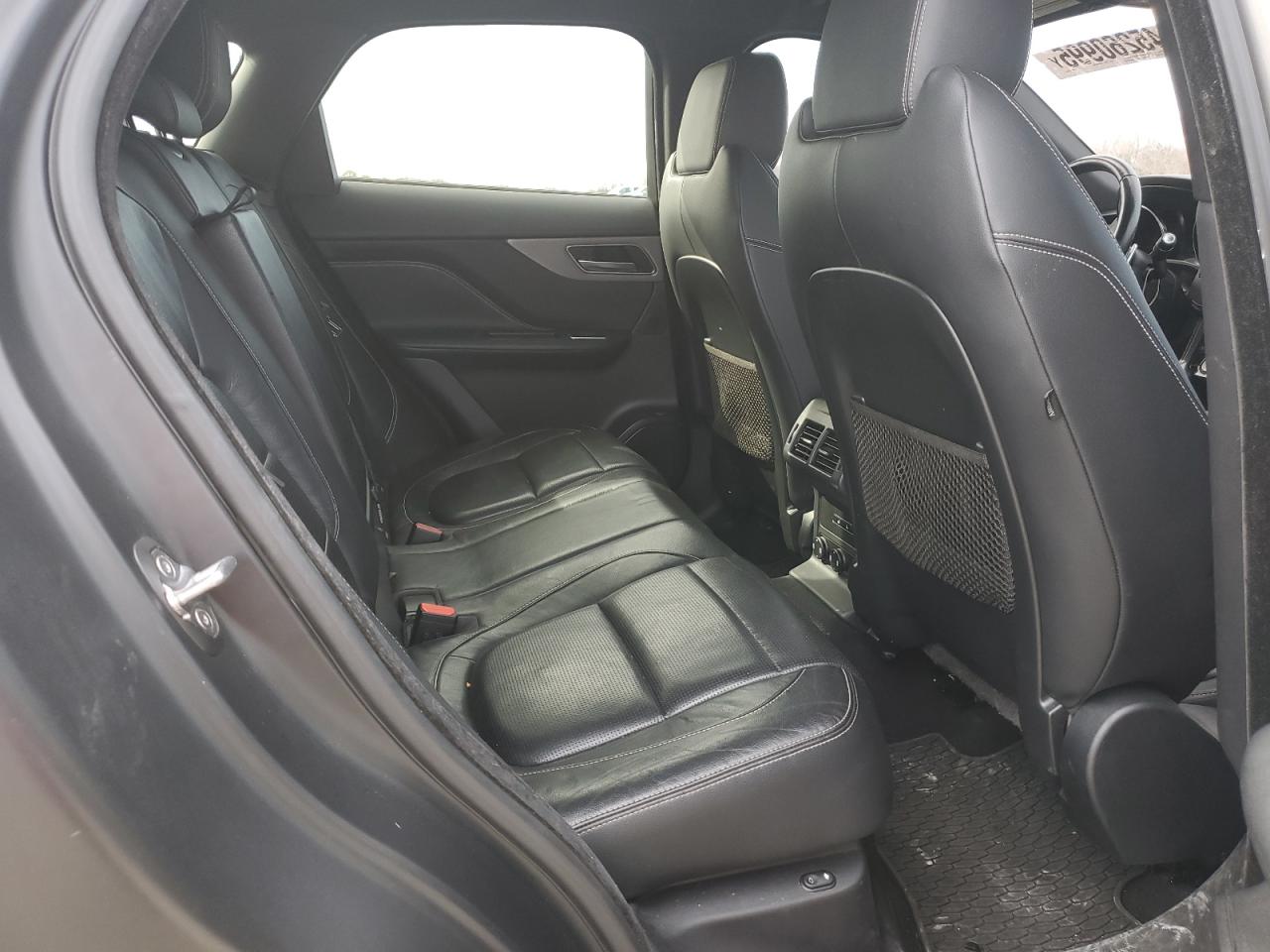 2018 Jaguar F-Pace - Image 11