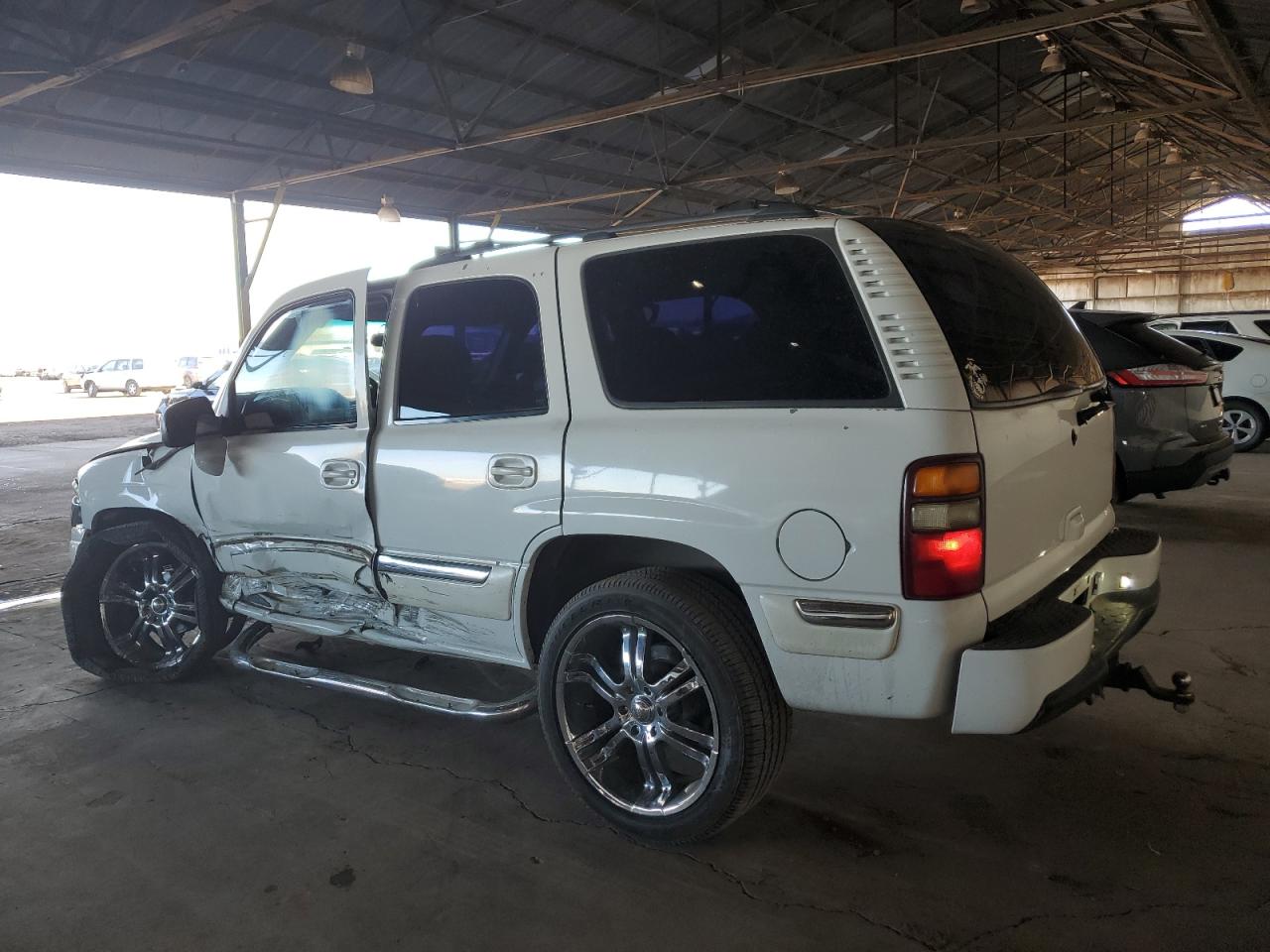 2001 GMC Yukon - Image 2