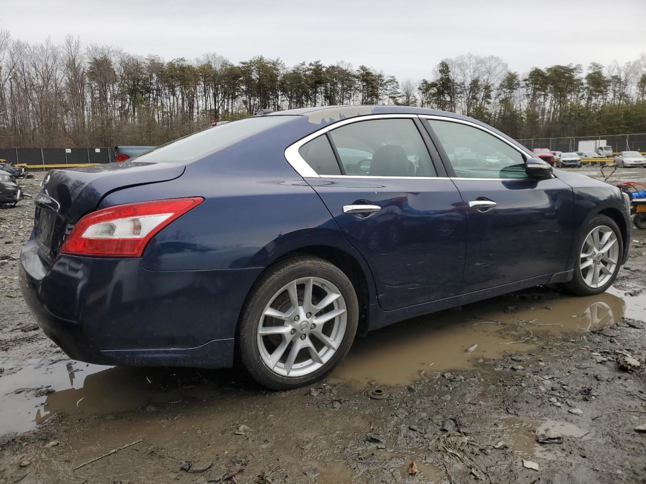 2009 Nissan Maxima - Image 3