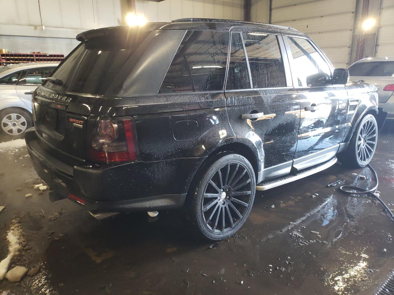 2010 Land Rover Range Rover - Image 3